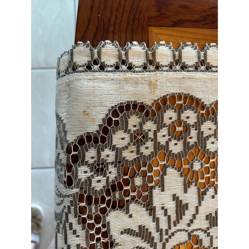 Vintage Lace Tablecloth Made in Great Britain Floral Medallion Cream Brown Rect - Picture 3 of 8